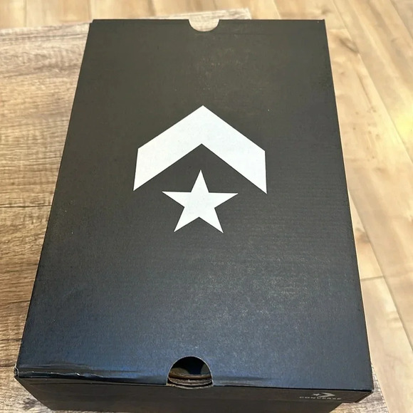 New in Box Converse Cruise Canvas-Suede Unisex High Top Shoe In Egret - Picture 3 of 6